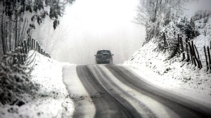 Une route pr&egrave;s de Lons-le-Saunier (Jura), le 20 novembre 2013. (MAXPPP)