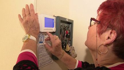 La municipalité de La Réole, en Gironde, négocie les tarifs lorsque les prix sont au plus bas, et revend ensuite aux administrés. (CAPTURE ECRAN FRANCE 2)