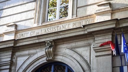 Le siège de l'APHP, à Paris, le 16 septembre. (LUC NOBOUT / MAXPPP)