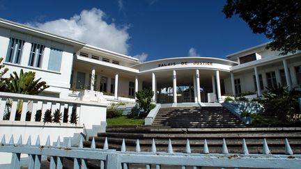 Le palais de Justice de Basse-Terre, en Guadeloupe, ici le 14 février 2004. (MAXPPP)