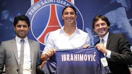 Zlatan Ibrahimovic lors de sa présentation au Parc des Princes (BERTRAND GUAY / AFP)