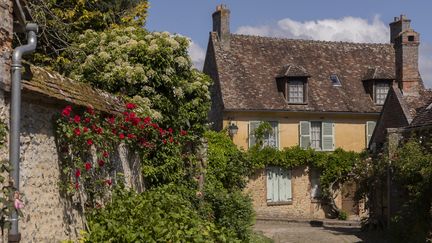 Une solution pour partir en vacances à moindre coût, c'est l'échange de maisons entre particuliers. Photo d'illustration. (VINCENT ISORE / MAXPPP)