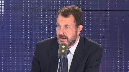 Le directeur des sports à France Télévisions, Laurent-Eric Le Lay, souhaite que tous les Français puissent regarder les JO gratuitement. (FRANCEINFO / RADIOFRANCE)