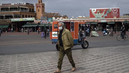 Place Jamaa el-Fna&nbsp;à Marrakech,&nbsp;16 mars 2020. (FADEL SENNA / AFP)