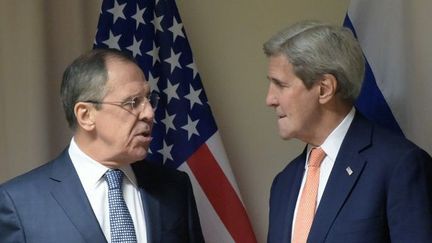 Les ministres russe et américain des Affaires étrangères, Sergueï Lavrov et Joh Kerry. Les deux vrais parrains de la conférence de Genève sur la Syrie (ici à Zurich le 20 janvier 2016). (EDUARD PESOV / RIA NOVOSTI)