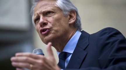 Dominique de Villepin fait un discours lors de la convention nationale de République Solidaire, à Paris, le 19/6/2011. (AFP - Fred Dufour)