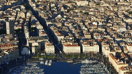 L'individu a &eacute;t&eacute; interpell&eacute; sur la Canebi&egrave;re, en plein centre de Marseille. (MOIRENC CAMILLE / HEMIS.FR / AFP)