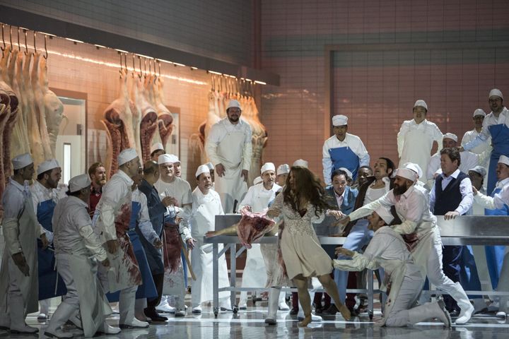 "Lady Macbeth de Mzensk", la scène du viol.&nbsp; (Bernd Uhlig / Opéra national de Paris)