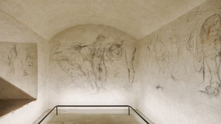 Michel-Ange aurait réalisé de nombreux dessins au fusain et à la craie sur les murs de la "chambre secrète" à Florence (Italie). (FRANCESCO FANFANI / HANDOUT / NATIONAL MUSEUM OF BARGELLO)