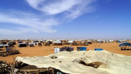 Une vue générale du camp de réfugiés de M'béré à 10 km à l'est de la ville de Bassiknou, dans le sud de la Mauritanie, le 18 Janvier 2013. (AFP PHOTO/AL-AKHBAR NEWS AGENCY/MOHAMAD ABEH )