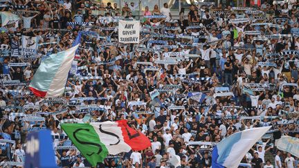 Des tifosi de la Lazio, lors de la réception de Spezia Calcio, le 28 août 2021 au Stadio Olimpico. (GIUSEPPE MAFFIA / NURPHOTO)