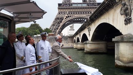 Le chef étoilé Alain Ducasse inaugure le "Ducasse sur Seine", un restaurant-bateau croisière. (SOPHIE AUVIGNE / RADIO FRANCE)