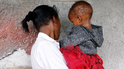 Mère à 19 ans, Josephine Wanjiru a rejoint le Refuge serein, un établissement qui offre de l'aide aux filles-mères, le 8 janvier 2021.&nbsp; (MONICAH MWANGI / REUTERS)