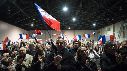 Des sympathisants et militants du Front national lors d'un meeting de Marion Maréchal-Le Pen à Marseille (Bouches-du-Rhône), le 9 décembre 2015. (MAXPPP)