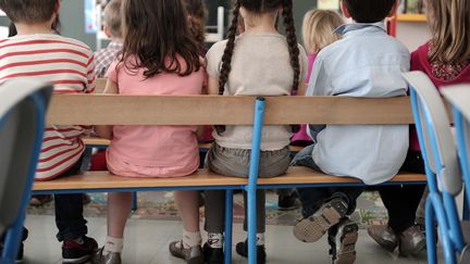 Des enfants à l'école maternelle, à Lyon en 2013 (illustration). (JOEL PHILIPPON / MAXPPP)