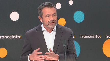 Thierry Thuillier, directeur général adjoint du pôle information pour le groupe TF1. (franceinfo)