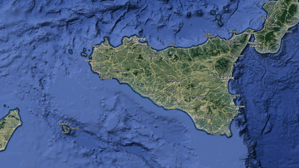 Le plus proche de ces volcans "se trouve à environ sept kilomètres de la côte" du sud-ouest de la Sicile (photo d'illustration). (GOOGLE MAPS)