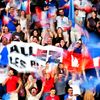 Des spectateurs français assistent aux épreuves olympiques de badminton, le 29 juillet 2024, à Paris. (RYOHEI MORIYA / YOMIURI / AFP)