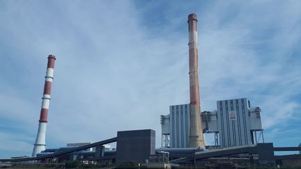 La centrale à charbon EDF de Cordemais (Loire Atlantique)&nbsp; vue de l'estuaire de la Loire. (PASCAL ROCHE / FRANCE-BLEU LOIRE OCÉAN)