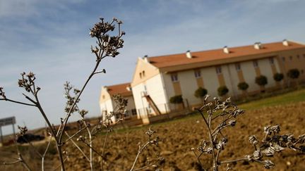 Si cette résidence est en partie responsable de la terrible situation de la ville, elle est aussi son dernier espoir. (REUTERS/Susana Vera)