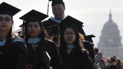 Des étudiants de l'université George Washington lors de leur cérémonie d'intégration, en 2012. Image d'illustration. (JONATHAN ERNST / REUTERS)