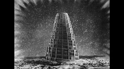 La tour de Babel, métaphore de Metropolis
 (© Warner Bros. GmbH)