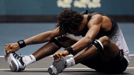 Ga&euml;l Monfils en demi-finale de l'Open de Tha&iuml;lande, &agrave; Bangkok, le 1er Octobre 2011. (PORNCHAI KITTIWONGSAKUL / AFP)