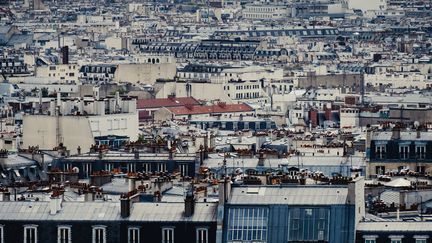 Des immeubles à Paris, le 1er octobre 2020. (LILIAN CAZABET / HANS LUCAS / AFP)