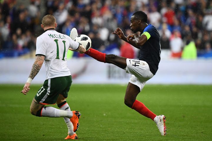 Le milieu de terrain des Bleus Blaise Matuidi lors du match amical face à l'Irlande, le 28 mai 2018 au Stade de France.&nbsp; (FRANCK FIFE / AFP)