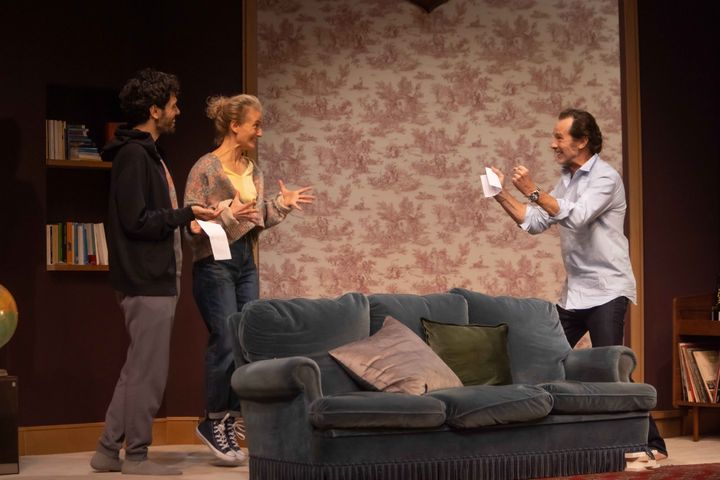 Rudy Milstein, Elise Diamant et Emmanuel Patron dans "Chers parents" (CHRISTOPHE LEBEDINSKY / HH)