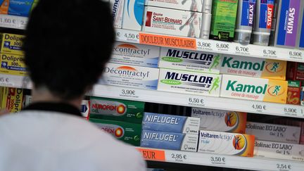 La vente des m&eacute;dicaments sans ordonnance est autoris&eacute;e sur internet depuis le 12 juillet 2013. (CHARLY TRIBALLEAU / AFP)