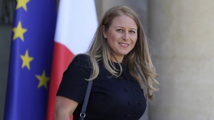 La ministre de la Ville, Nadia Hai, quitte l'Elysée, à Paris, le 7 juillet 2020. (LUDOVIC MARIN / AFP)