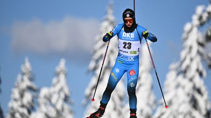 Anaïs Chevalier-Bouchet sur le sprint des Championnats du monde, samedi 14 février 2021. (JOE KLAMAR / AFP)