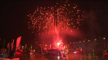 Pas de fête ni de foule cette année pour l'arrivee des marins du Vendée Globe à cause de la crise sanitaire (France 3)