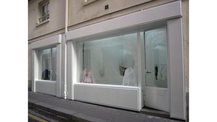 La vitrine, depuis la rue
 (Corinne Jeammet)