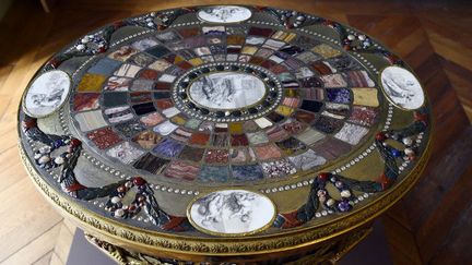 La table de Teschen (1779) de Johann Christian Neuber
 (LIONEL BONAVENTURE / AFP)