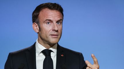 Le président de la République, Emmanuel Macron, à Bruxelles (Belgique), le 27 octobre 2023. (LUDOVIC MARIN / AFP)