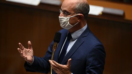 Le ministre de l'Education nationale, de la jeunesse et des sports, Jean-Michel Blanquer, s'exprime lors d'une séance de questions au gouvernement à l'Assemblée nationale à Paris, le 20 octobre 2020. (CHRISTOPHE ARCHAMBAULT / AFP)