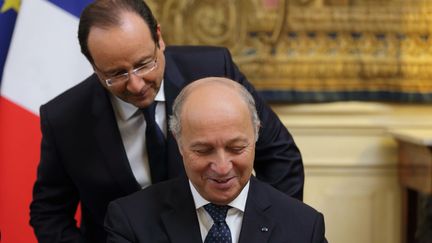 &nbsp; (François Hollande propose la nomination de Laurent Fabius à la tête du Conseil Constitutionnel © REUTERS/Philippe Wojazer)