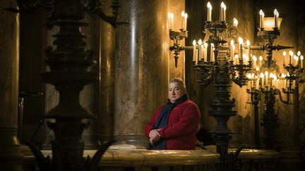 Le plasticien français Claude Lévêque à l'opéra Garnier à Paris, le 30 décembre 2018. (LIONEL BONAVENTURE / AFP)