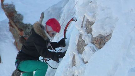 Hautes-Pyrénées : de l'escalade sur glace sur le Pic du Midi (France 3)