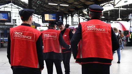 Grève SNCF : comment est accueillie l'invitation de Matignon par l'intersyndicale ?