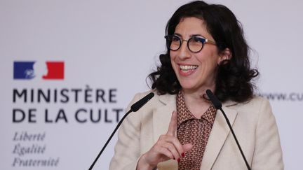 La ministre de la Culture Rima Abdul Malak annonce le budget 2023 en conférence de presse (THOMAS SAMSON / AFP)