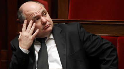 Le patron des d&eacute;put&eacute;s PS, Bruno Le Roux, &agrave; l'Assembl&eacute;e nationale, le 22 d&eacute;cembre 2011. (JACQUES DEMARTHON / AFP)