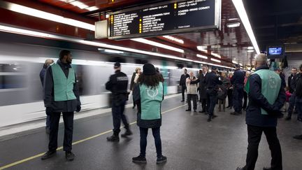 Station de RER Auber à Paris en décembre 2015 (KENZO TRIBOUILLARD / AFP)