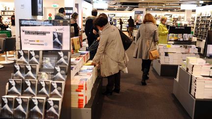 Le rayon librairie de la Fnac Montparnasse à Paris
 (Florence Durand / SIPA)