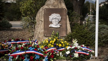 Une cérémonie en mémoire des harkis&nbsp;à Hyères (Var), en septembre 2021. (MAGALI COHEN / HANS LUCAS / AFP)