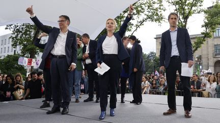 Des représentants de la gauche du Nouveau Front populaire lors d'un meeting à Montreuil (Seine-Saint-Denis), le 17 juin 2024. (LUDOVIC MARIN / AFP)