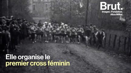 Ils ont été des dizaines de milliers à être exposés aux radiations. Aujourd'hui, de nombreux Polynésiens demandent à la France de reconnaître sa "faute" dans les essais de bombes atomiques au large de leurs îles.