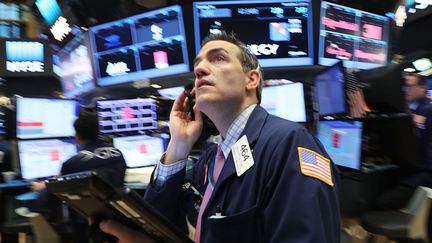 Des traders à la bourse de New York, le 3 novembre 2016.&nbsp; (SPENCER PLATT / GETTY IMAGES NORTH AMERICA)